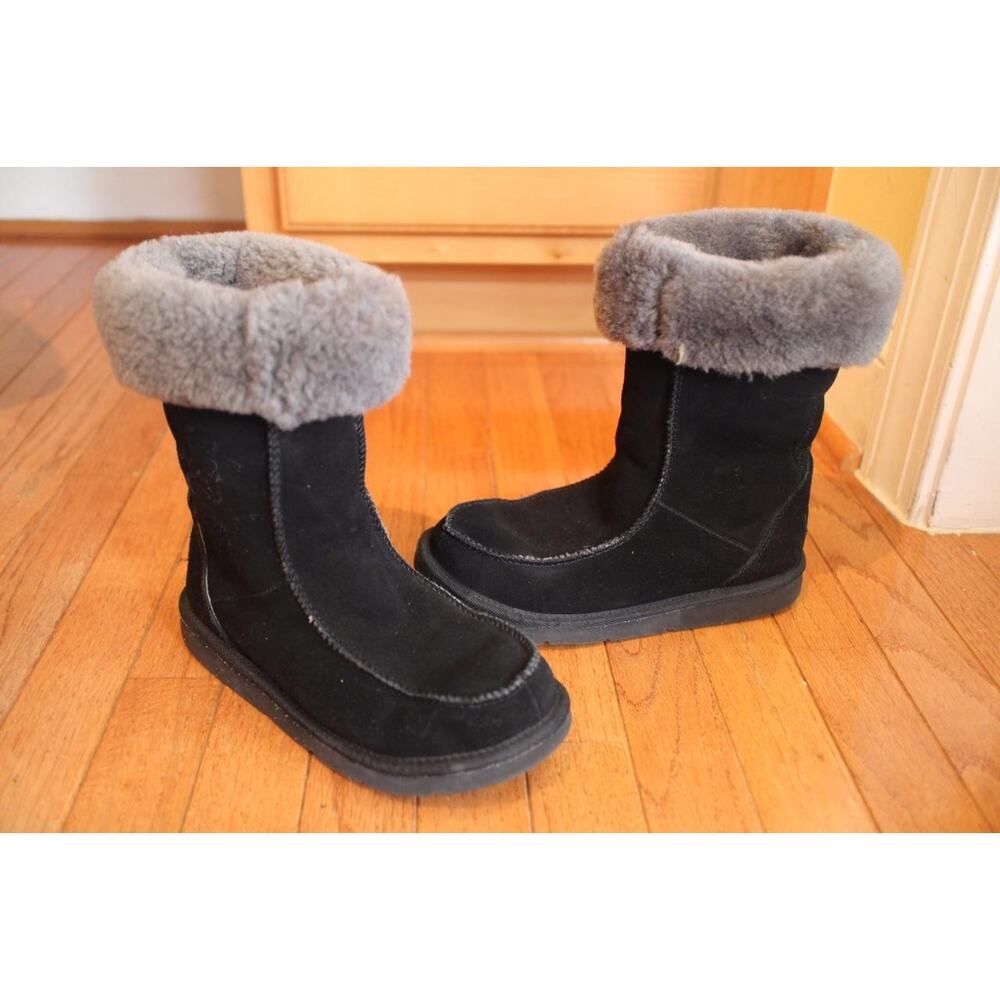 Ugg Black Downtown black Sheepskin Boots Size 6 #5210 (ugg200